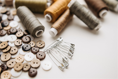 How To Sew On Suspender Buttons 